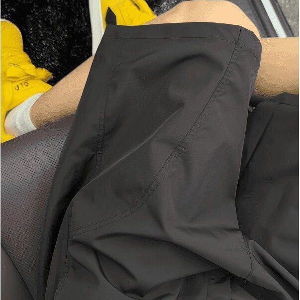 Summer Youth Sports Quick-Drying Shorts, Loose Straight-Leg Casual Versatile Breathable Ice Silk Men's Shorts for Summer Wear