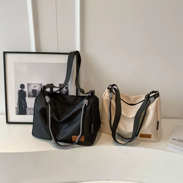 Nylon Bag Women's Large-Capacity Pillow Bag New Versatile Shoulder Crossbody Bag Texture Commuter Tote Bag Women's Bag