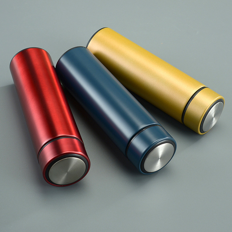 Clásico 304 Acero inoxidable taza de vacío los hombres y las mujeres portátil agua soporte impresión logo letras patrón actividad regalo