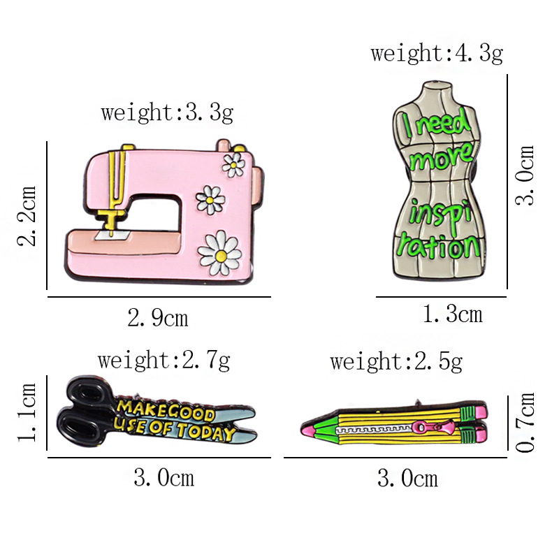 5g Weight Brooches Classification Fashion Pin Letter Alloy Stoving Varnish Unisex Brooches