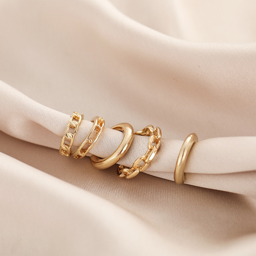 Creative minimalist earless stud earring set with five pieces, personalized golden chain hollow multi-layer C-shaped earrings for women