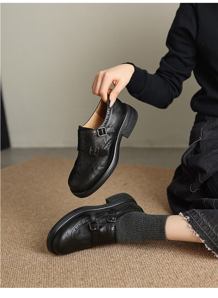 Giày loafer nữ mũi tròn bít phong cách Anh quốc, khóa thắt lưng trang trí — màu nâu chi tiết 5