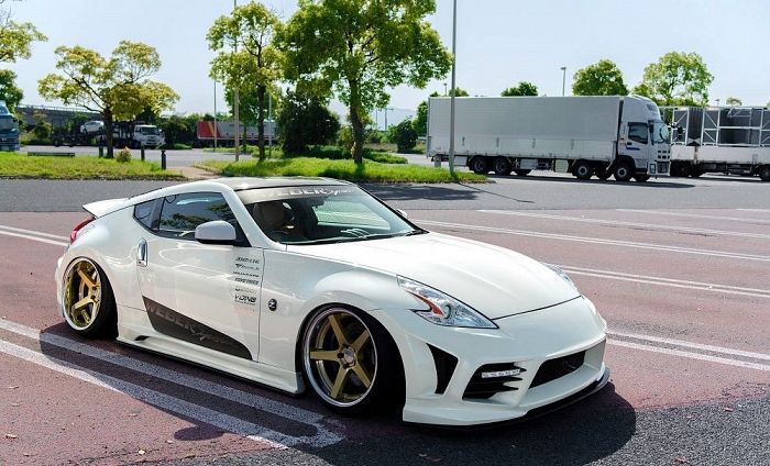 Suitable for Nissan Devil Z34 370Z Car Modification Parts Weber Facelift Resin Fiber Full Set of Large Surround