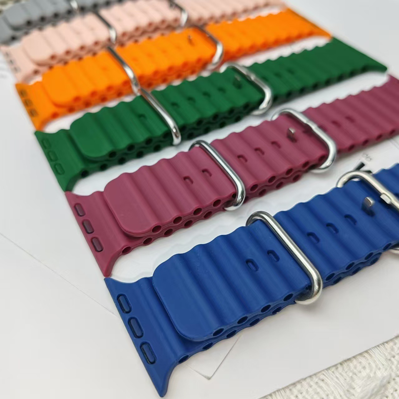 Suitable for AppleWatch6/7/8/SE/Ultra Ocean Band monochrome double-buckle silicone band Specification drawing