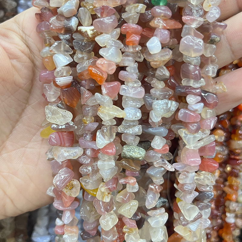 A piece of natural salt source agate is about 80cm