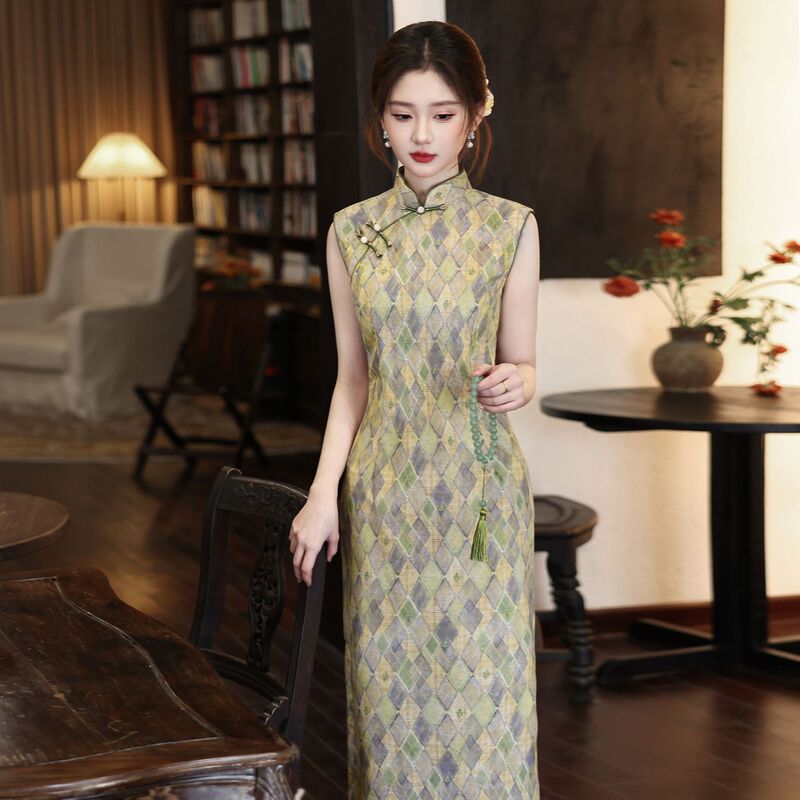 2026 Spring/Summer New Chinese Style Qipao Young Style Improved Elegant and Graceful Chinese Qipao Traditional Beauty