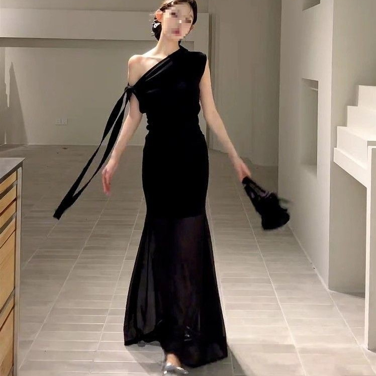 Summer Dress New Style Black Diagonal Neck Off-Shoulder Dress Feminine Style Mesh Patchwork Waist-Cinching Fishtail Long Dress