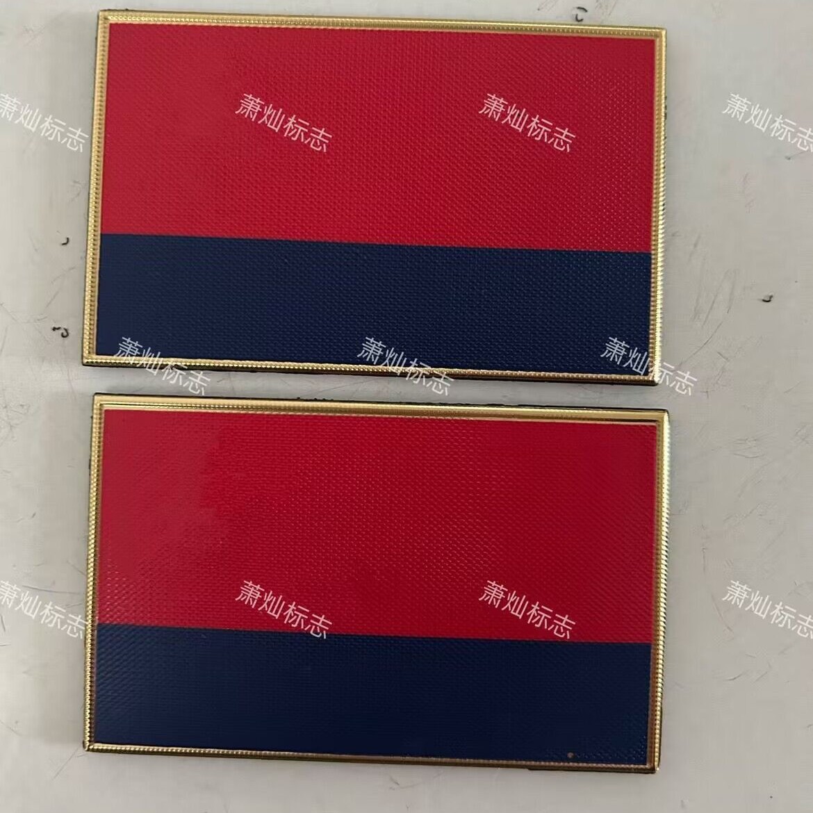 红蓝双色魔术贴士气章 高分子橡胶臂章 红黄边户外背包魔术贴章