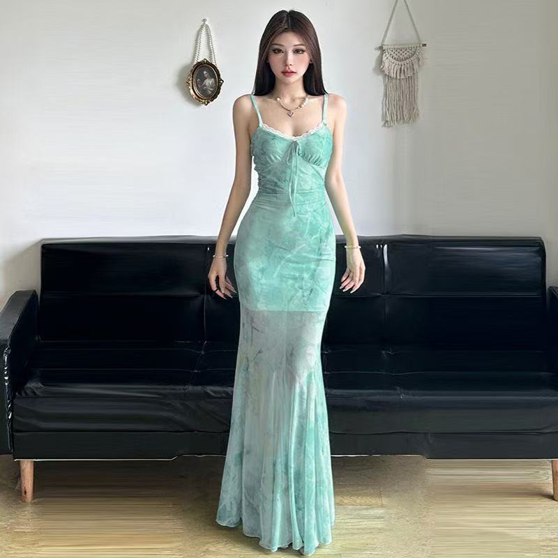 light green Butterfly Printed Mesh Sling dress Women's Summer Seaside Vacation Pure Desire Fishtail Hip Long Skirt light green Butterfly Printed Mesh Sling dress Women's Summer Seaside Vacation Pure Desire Fishtail Hip Long Skirt