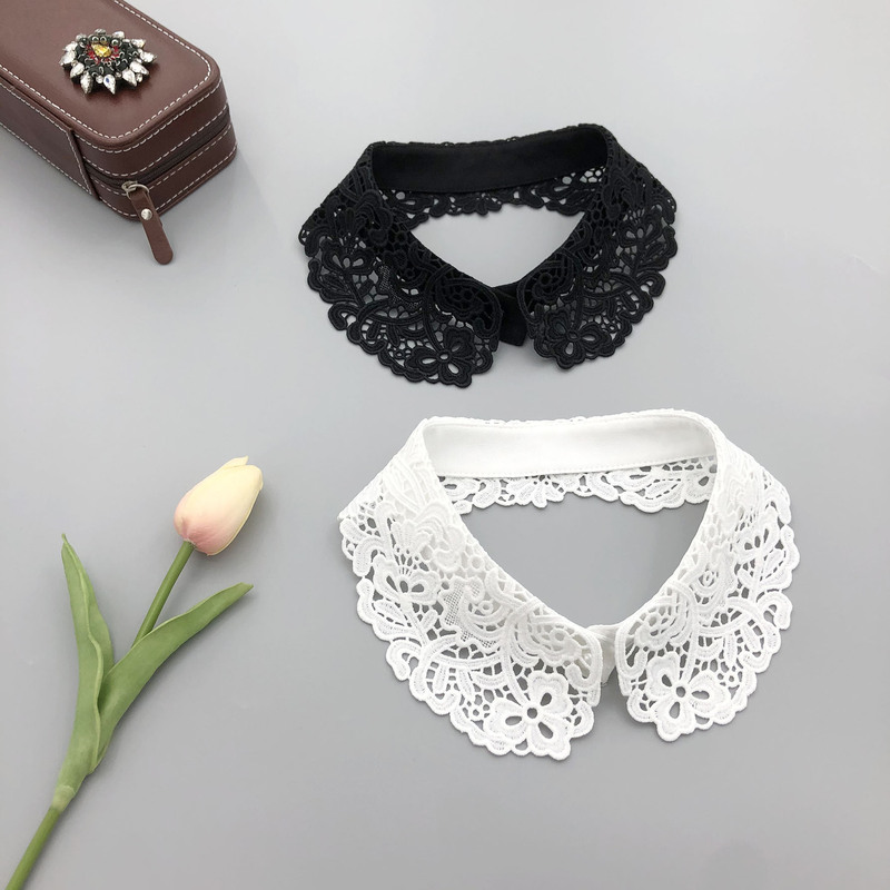 1 Piece of Black and White Boutique Embroidery Water Soluble Mochi Empty Leaf Lace Round Neck Cross-border Direct Selling All-match Women's Fake Collar