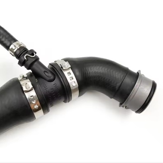 水タンクラジエーターホースメルセデスベンツ OE: 2125011382 工場直接販売クロスボーダーホットセール|undefined