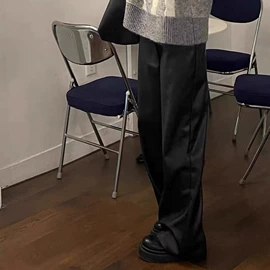 女式牛仔裤;休闲裤;女式T恤