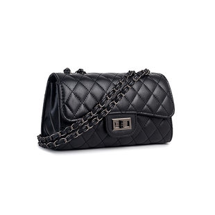 Fashionable shoulder bag with diamond pattern, chain bag