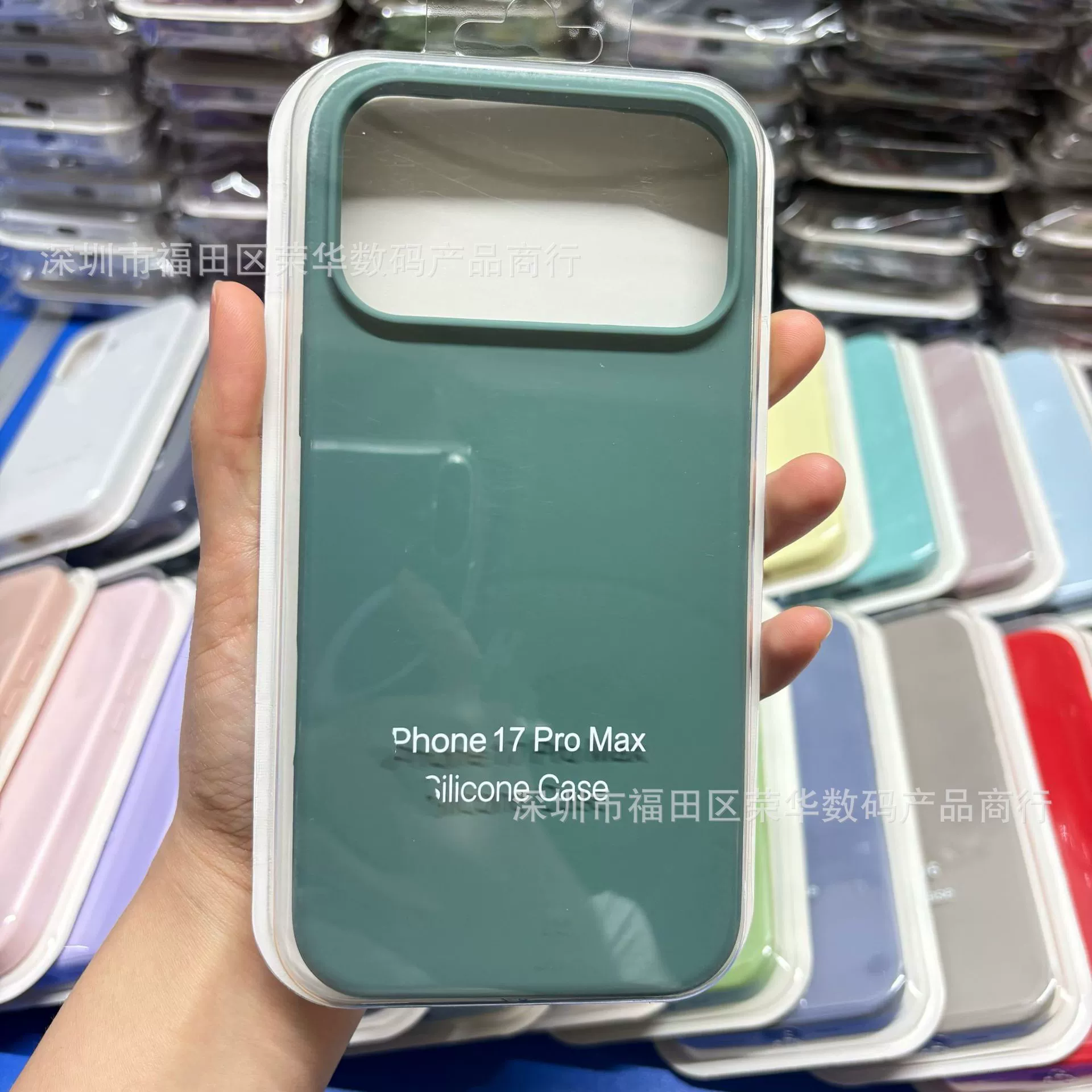 Чехол для телефона Apple iPhone17/iPhone17 Pro/iPhone17 Pro Max — жидкий силикон, кнопка камеры, защита от падений