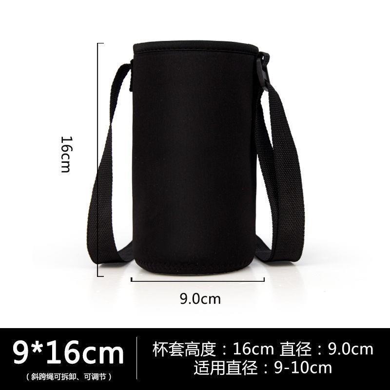 Universal Insulated Cup Sleeve Protective Cover Crossbody Handheld 2 in 1 Portable Water Bottle Bag Elastic Heat Insulation 500ml in use