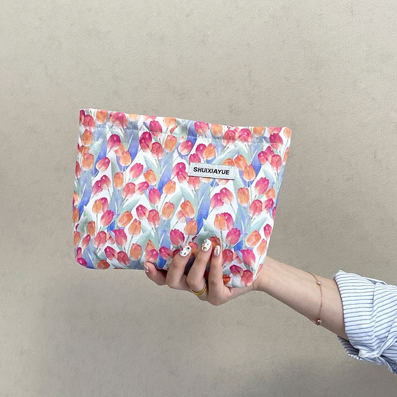 Bolsa de cosméticos de gran capacidad portátil fresco pequeño floral ins bolsa de almacenamiento bolsa de lavado elegante bolsa de almacenamiento jacquard