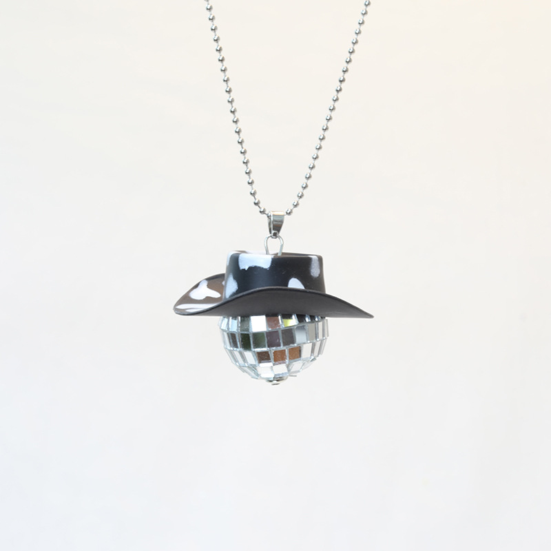 2023 Comercio exterior transfronterizo nueva bola de cristal colgante sombrero de vaquero discoteca espejo bola collar europeo y americano accesorios creativos