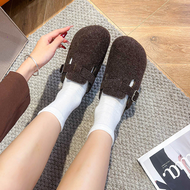 Dép sandal nữ bít mũi quai ngang dán khóa, đế dày lông xù, lót êm — A268 màu nâu sẫm, A268 màu xám nhạt, A268 màu xám đậm