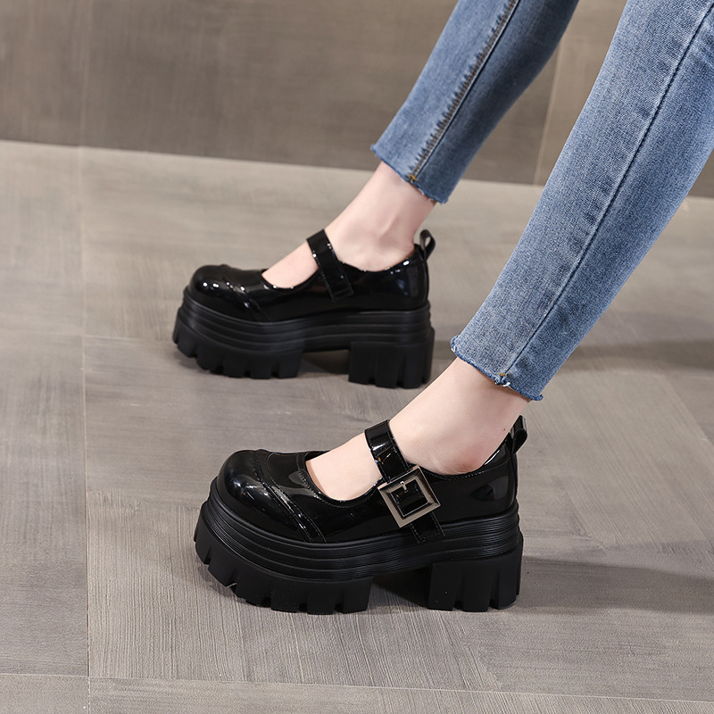 Giày lười nữ đế dày tăng chiều cao miệng nông — Màu be
