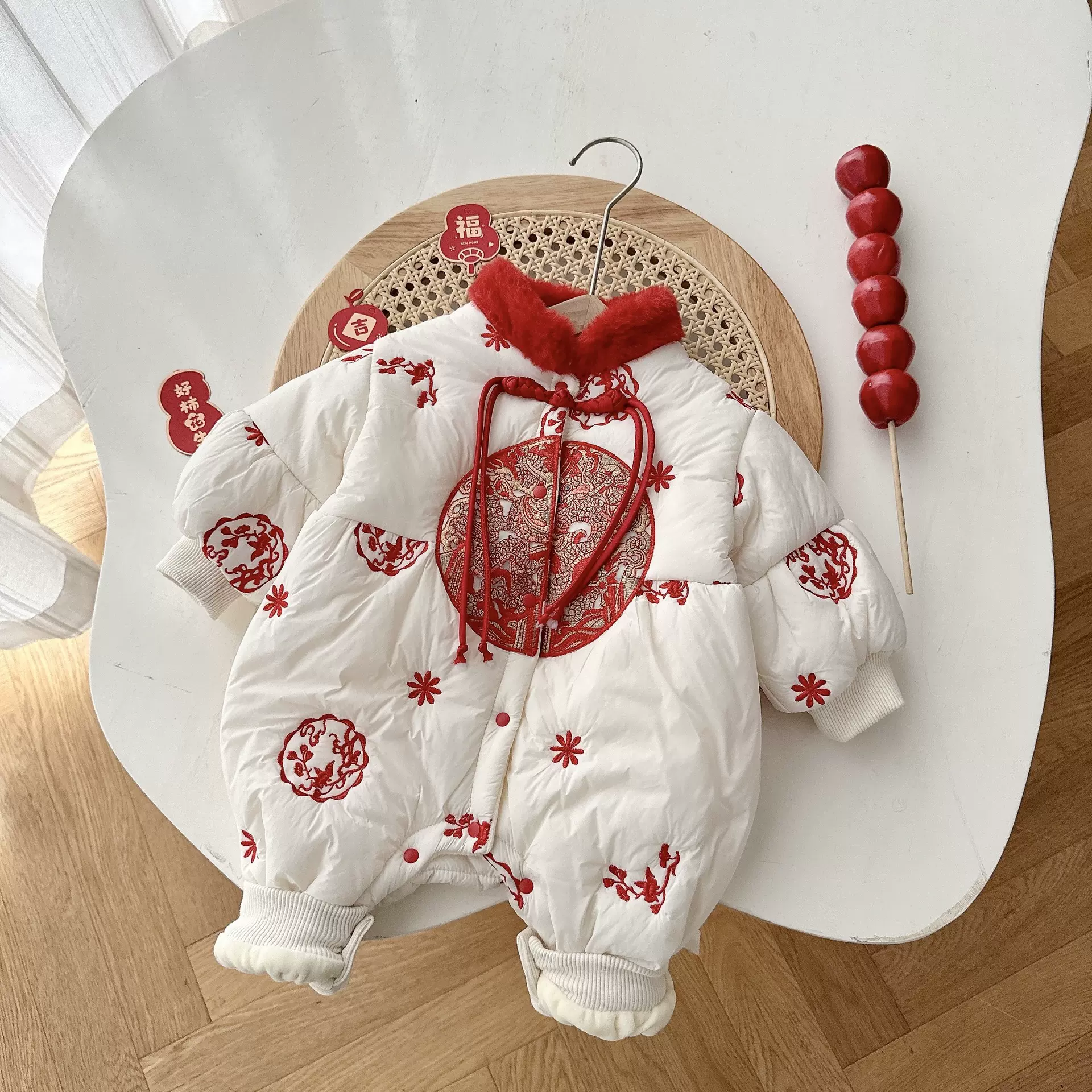 婴儿夹棉拜年服冬季a类喜庆年服宝宝加厚刺绣连体衣婴儿衣服AL744