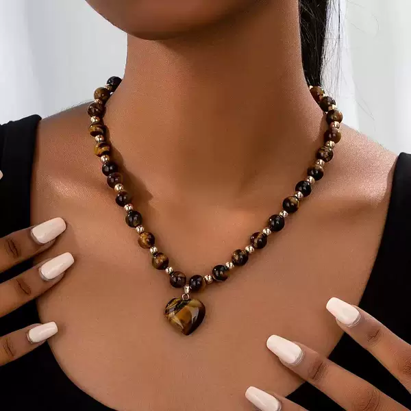 Mother's Day Gift Natural Stone Black Gallstone Tiger Eye Stone Heart Pendant Necklace Women's Fashion Alloy Necklace Adjustable