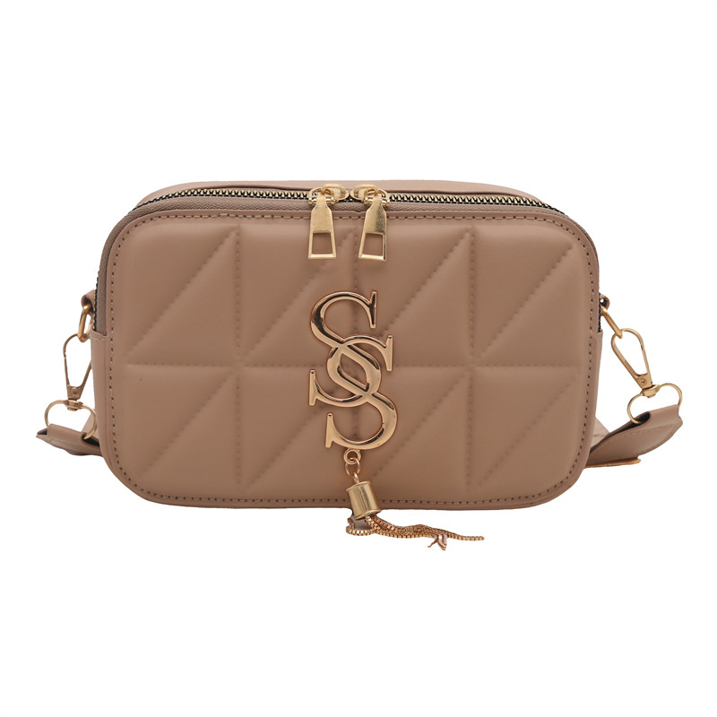 Bolso de moda de bordado de diamante 2024 nuevo estilo coreano de estilo personal ocio de viaje mochila de hombro mochila de estilo occidental