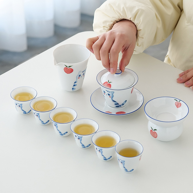 Ceramic tea set for home use