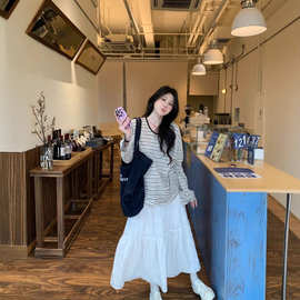 早秋日中性条纹长袖T恤女夏季薄款设计感慵懒风圆领宽松显瘦上衣
