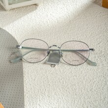 ��־�洿��Ů��С��45�۾��߶����侵1.74�����⾵Ƭ����ӵ�����