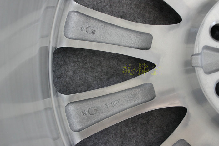 Suitable for Buick Enclave 20inch original genuine aluminum alloy wheels, four-wheel drive premium flagship modification