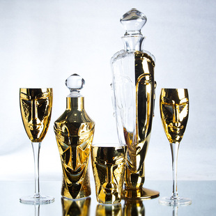 ��ɫ��Ęϵ��ˮ�������ƾ����bˇ�g��ƿ�ղ�Ʒ�㙉�t��ˮ���t�Ʊ�