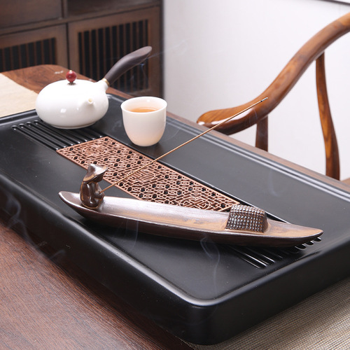 New Zen style one-leaf boating ceramic incense reclining incense insert multi-functional backflow aromatherapy furnace sandalwood creative ornaments