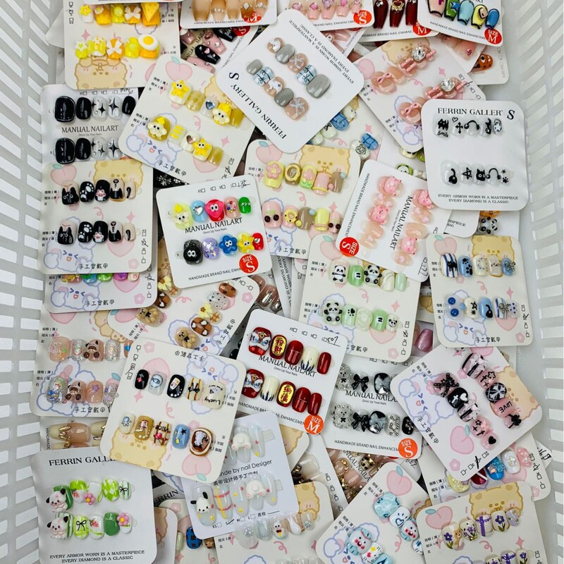 [Solitary Product Picking up Leaks] Pure Hand-worn Nail Pieces Little Red Riding Book Shake Sound Explosions Show White Nail Art Stall Wholesale Cartoon