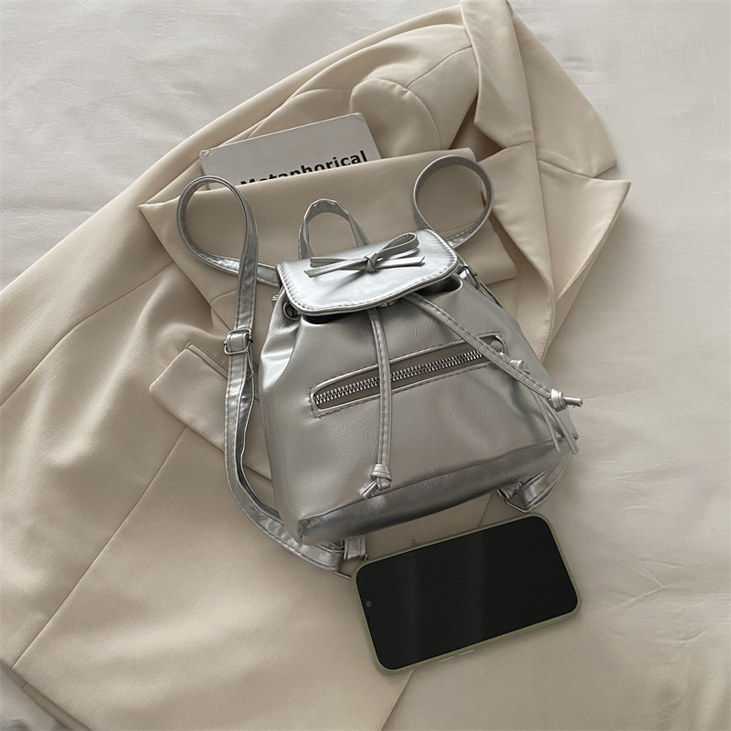 Mochila de nicho coreano para mujeres otoño 2024 nueva moda mochila de moda versátil de un solo hombro bolso de cubo