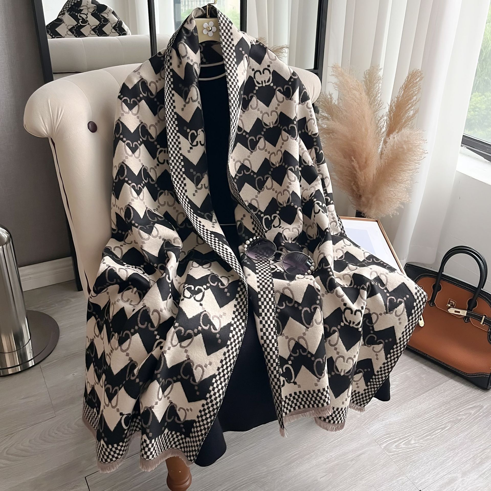 Moda coreana letras largas bufandas de doble cara damas caliente combinación de chal de cachemira otoño y invierno engrosado buñuelo