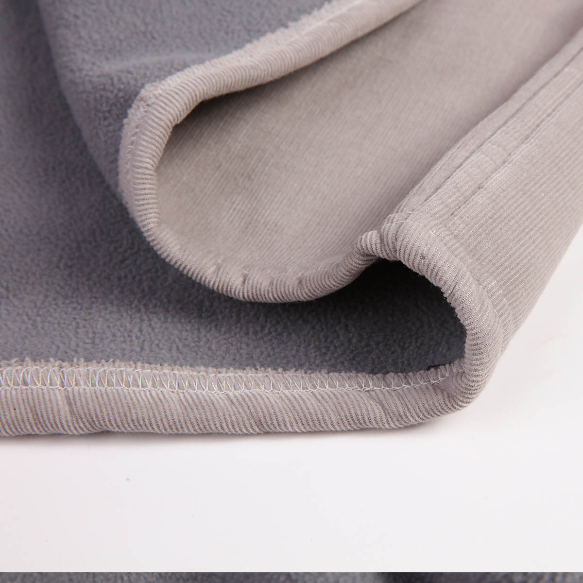 Dongyu hombres Otoño e Invierno hombres camisa de pana forrada de algodón de color sólido abrigo casual en stock al por mayor