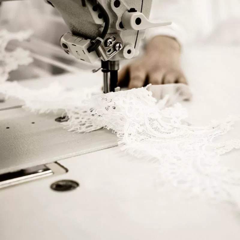 White bride's veil, short accessories, wedding accessories