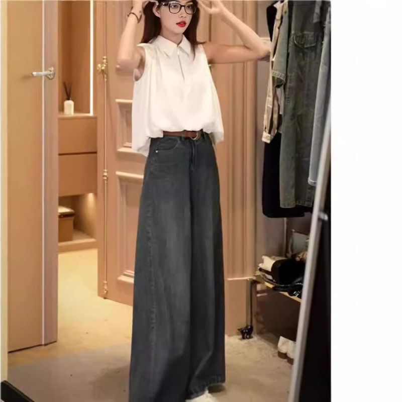 2024 Summer New Short Sleeveless Shirt with Jeans Two-piece Suit Elegant Design Sense Niche Female