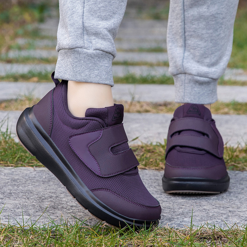 Loose-Fitting Elderly Women's Shoes for Autumn, Extra Wide and Large Size, Non-Slip Shoes for Middle-Aged and Elderly Women, Casual Walking Shoes Loose-Fitting Elderly Women's Shoes for Autumn, Extra Wide and Large Size, Non-Slip Shoes for Middle-Aged and Elderly Women, Casual Walking Shoes