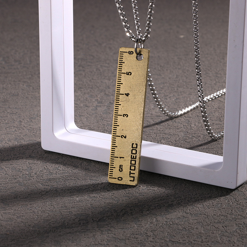 Nouveau mini visage souriant, pendentif compact, règle, collier, accessoires créatifs pour hommes, chaîne de pull pour femme_voghion.com