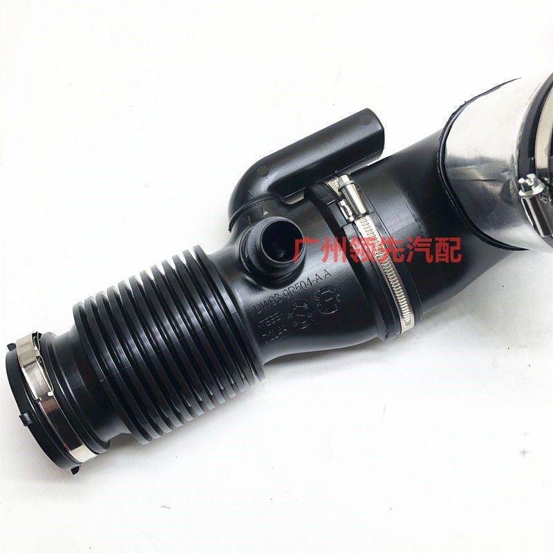 Suitable for Jaguar XF XJ XJL3.0T air intake pipe throttle intake pipe air duct three-way pipe