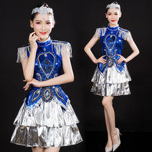 2022�¿�F�����ݳ�����Ƭ�V����ʿ����b����Ů�_���赸��ȹ���b