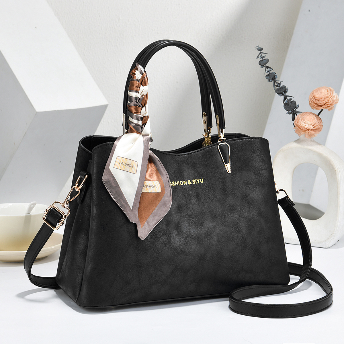 2026 nueva tendencia de madres de mediana edad bolsas de mano de estilo nacional de gran capacidad para viajar bolsas de hombro al por mayor