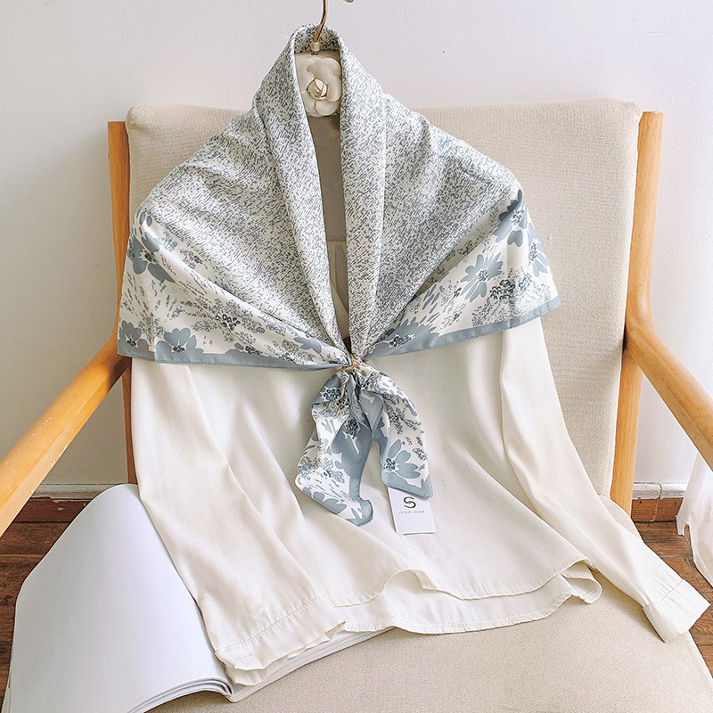 夏限定の花の小清新は桑のシルクのスカーフをまねます。|undefined