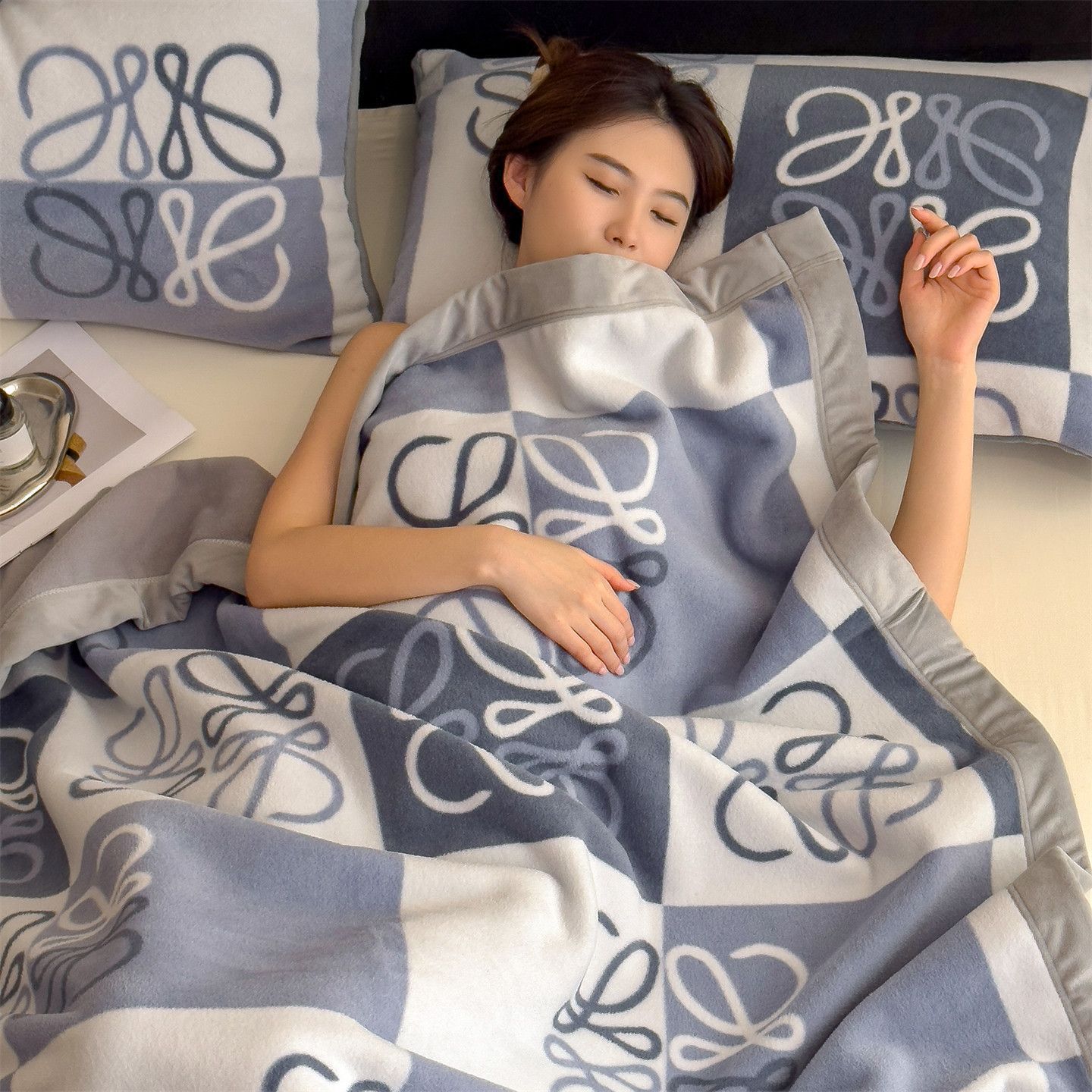 Cachemira especial dormitorio de estudiantes edredón manta siesta manta de oficina mantas de aire acondicionado mantas de sofá manta pequeña manta