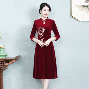 Mother Dress Golden Velvet Spring and Autumn Improved Cheongsam Embroidered Mother-in-law Wedding Dress Wedding Dress Retro High-end dress