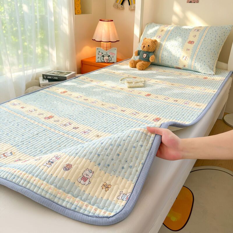 Student dormitory quilted mattress, single and double mattresses, thin cushions, soft mattress covers, three-piece bedding set, suitable for all seasons Student dormitory quilted mattress, single and double mattresses, thin cushions, soft mattress covers, three-piece bedding set, suitable for all seasons