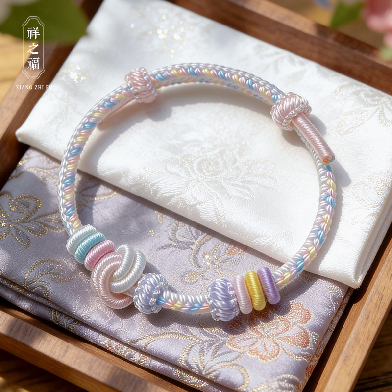 Fresh and cute dimpled peach blossom hand-woven red string bracelet for children, suitable for women, can be worn with gold accessories and fortune beads