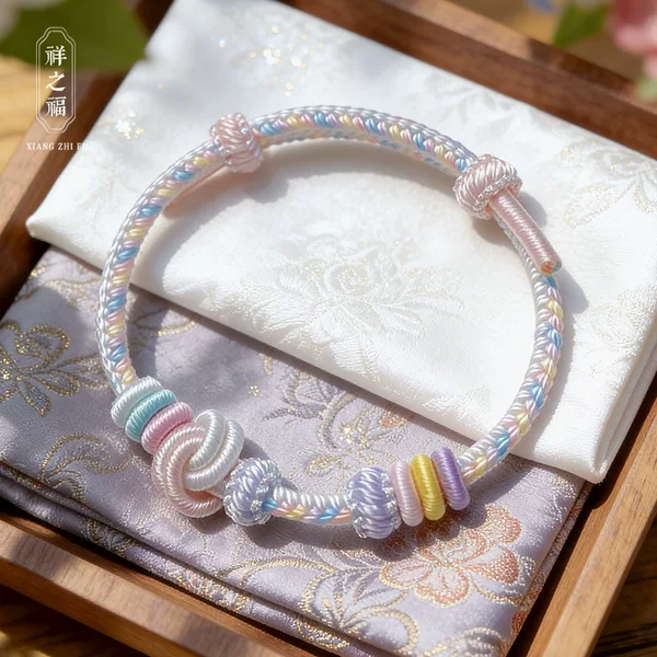 Fresh and cute dimpled peach blossom hand-woven red string bracelet for children, suitable for women, can be worn with gold accessories and fortune beads