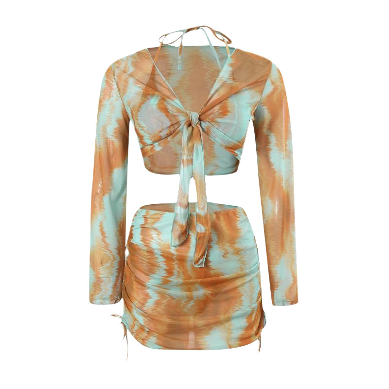 Traje de baño de protección solar de manga larga para mujer 2025 nuevo bikini dividido de cuatro piezas, delgado y puro, vacaciones de aguas termales al por mayor